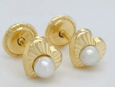 14 KT Heart with pearl screw back earrings