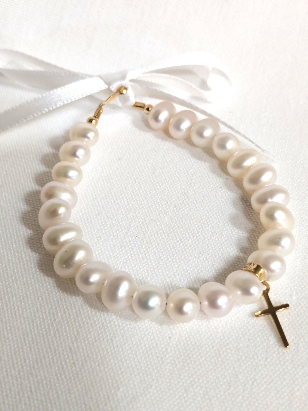 14 KT Mindy Harris Pearl Cross Bracelet