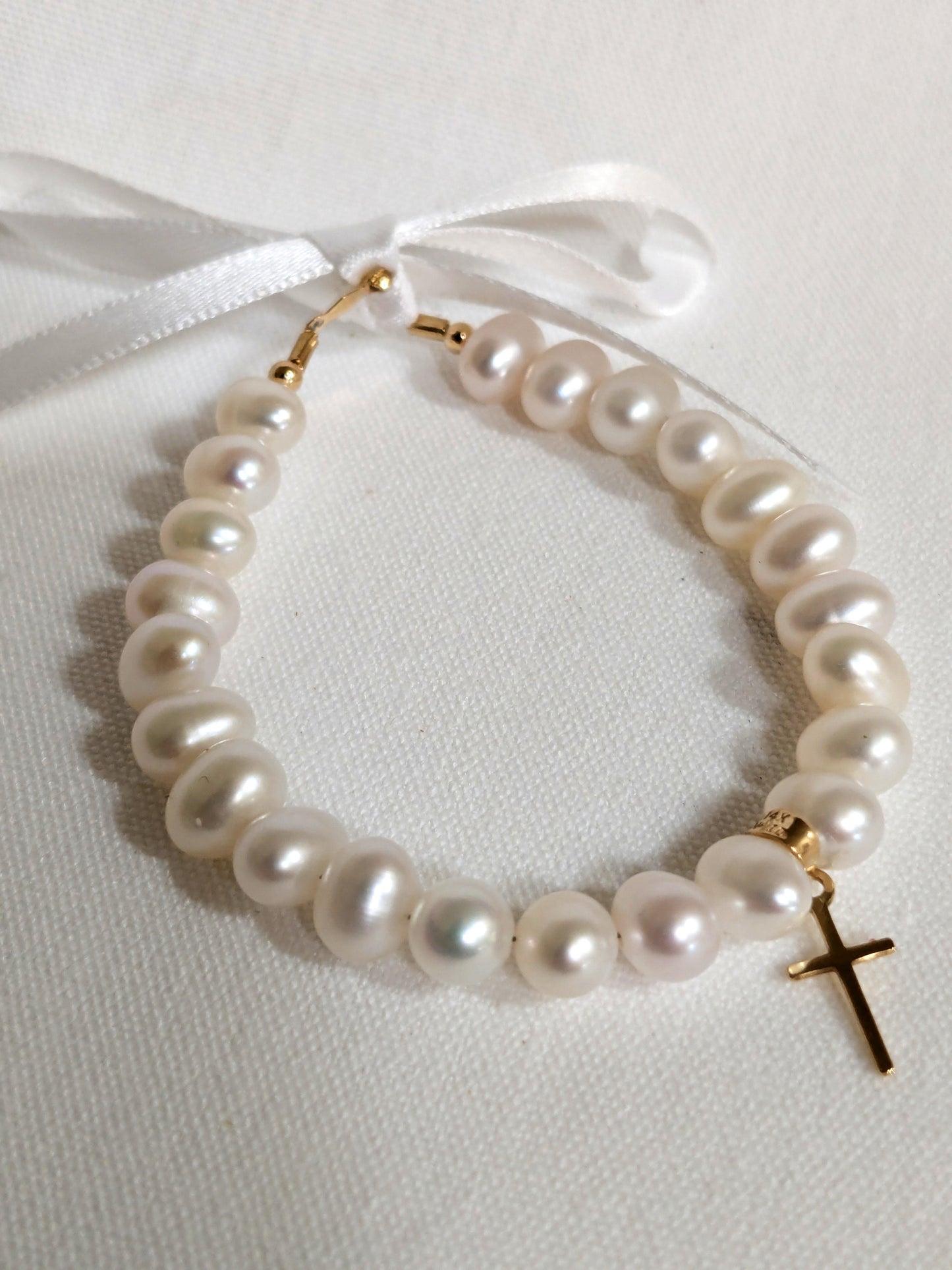 14 KT MIndy Harris Pearl Bracelet 6 inch with cross finished with lobster clasp and polished beads