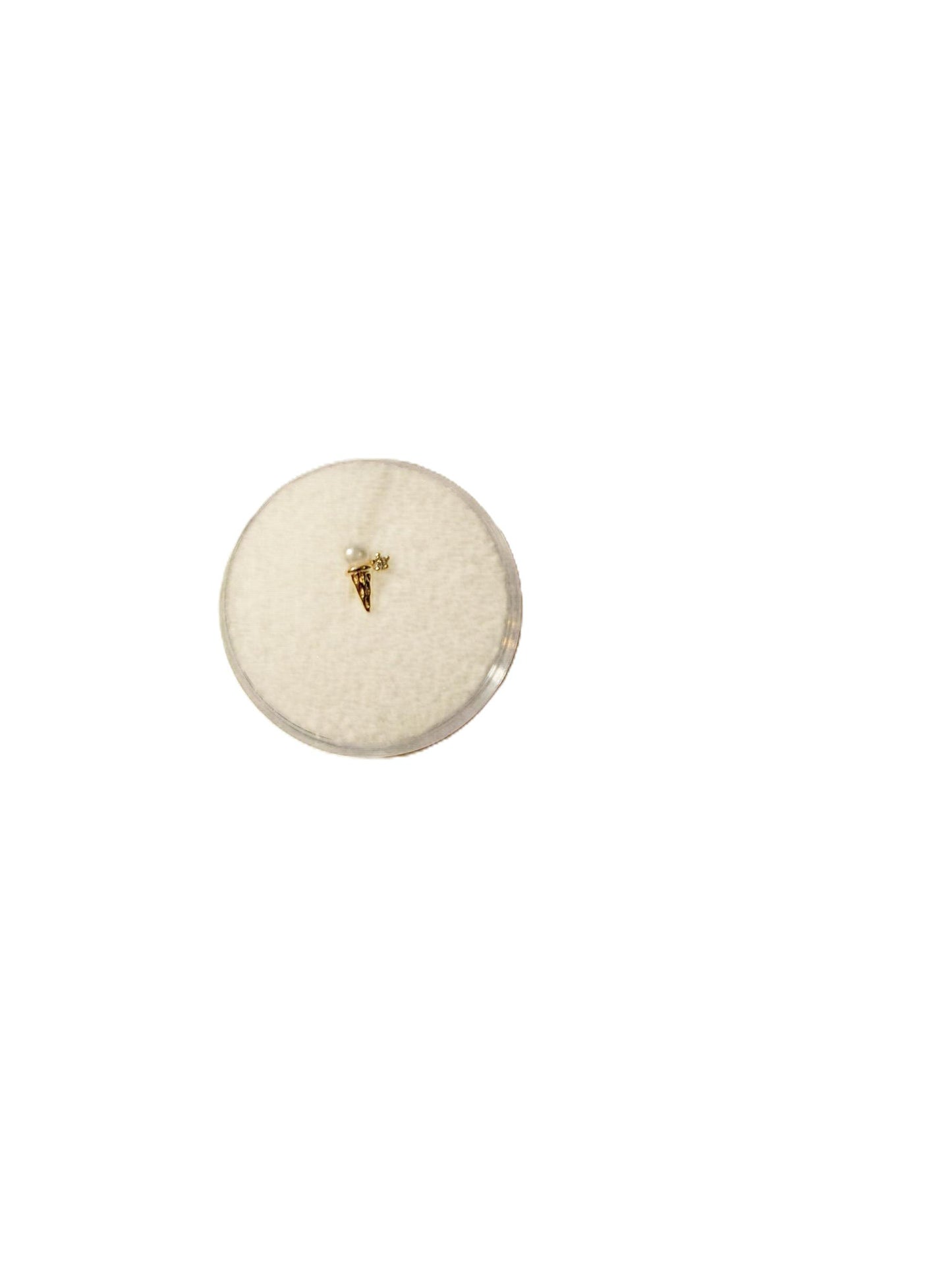 Cartilage Cone Pearl top 14 KT piercing earring
