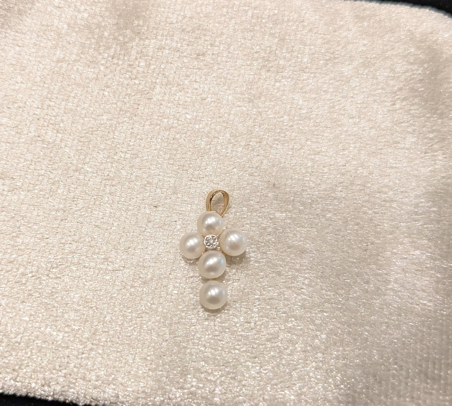 14 KT Children's Diamond Pearl gold cross pendant