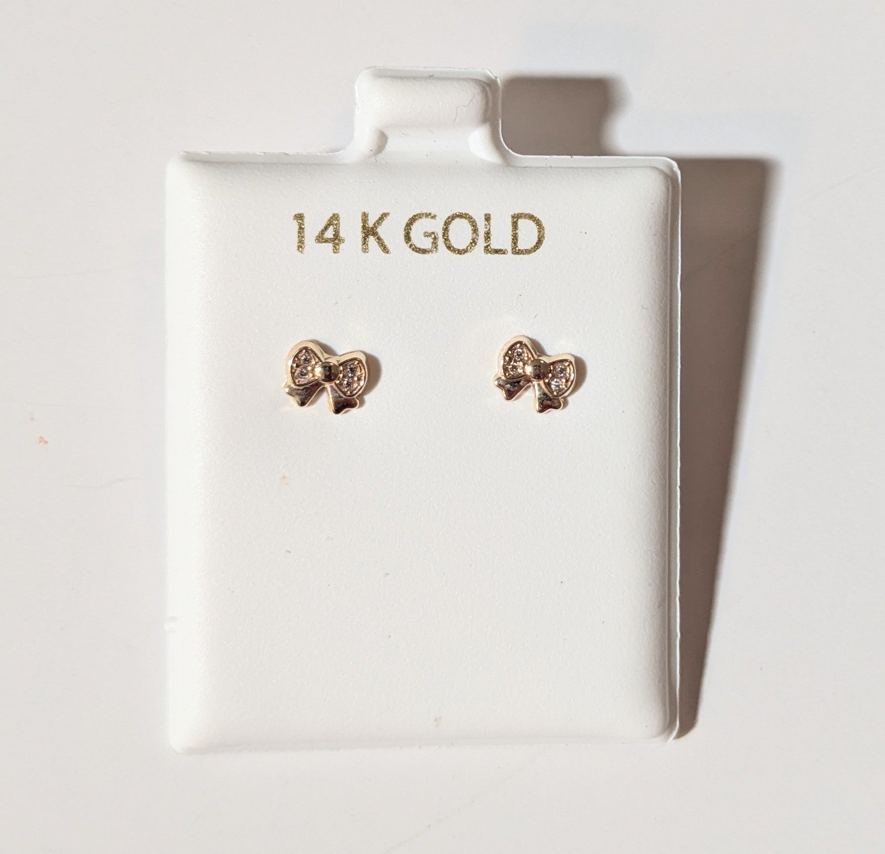 Bow with CZ accents push back