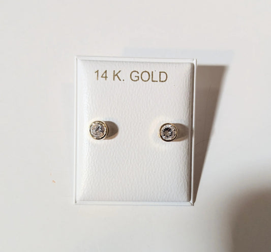 Round medium cz bezel 4mm. 14 KT gold screw back earrings
