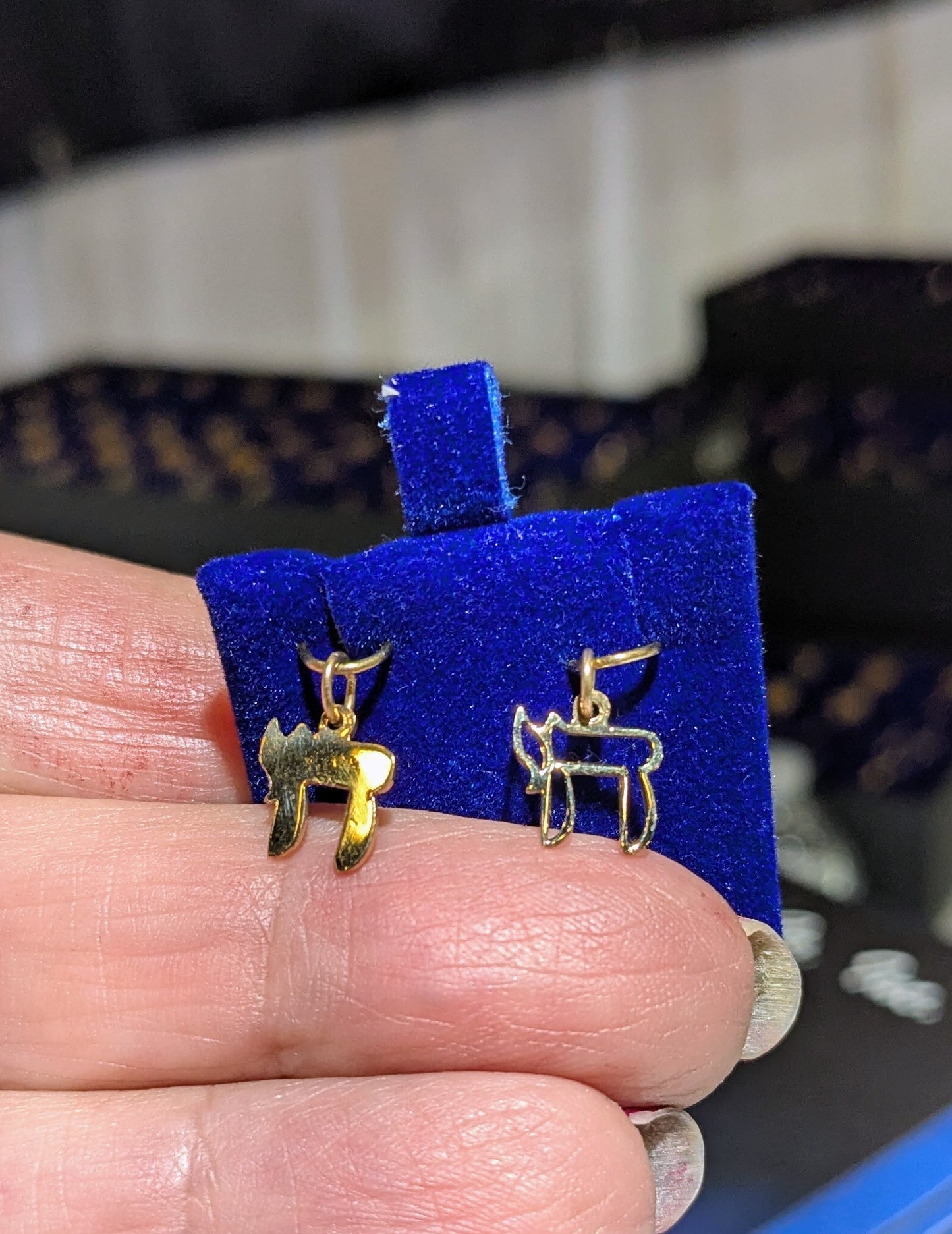 14 KT Tiny Open Chai Pendant