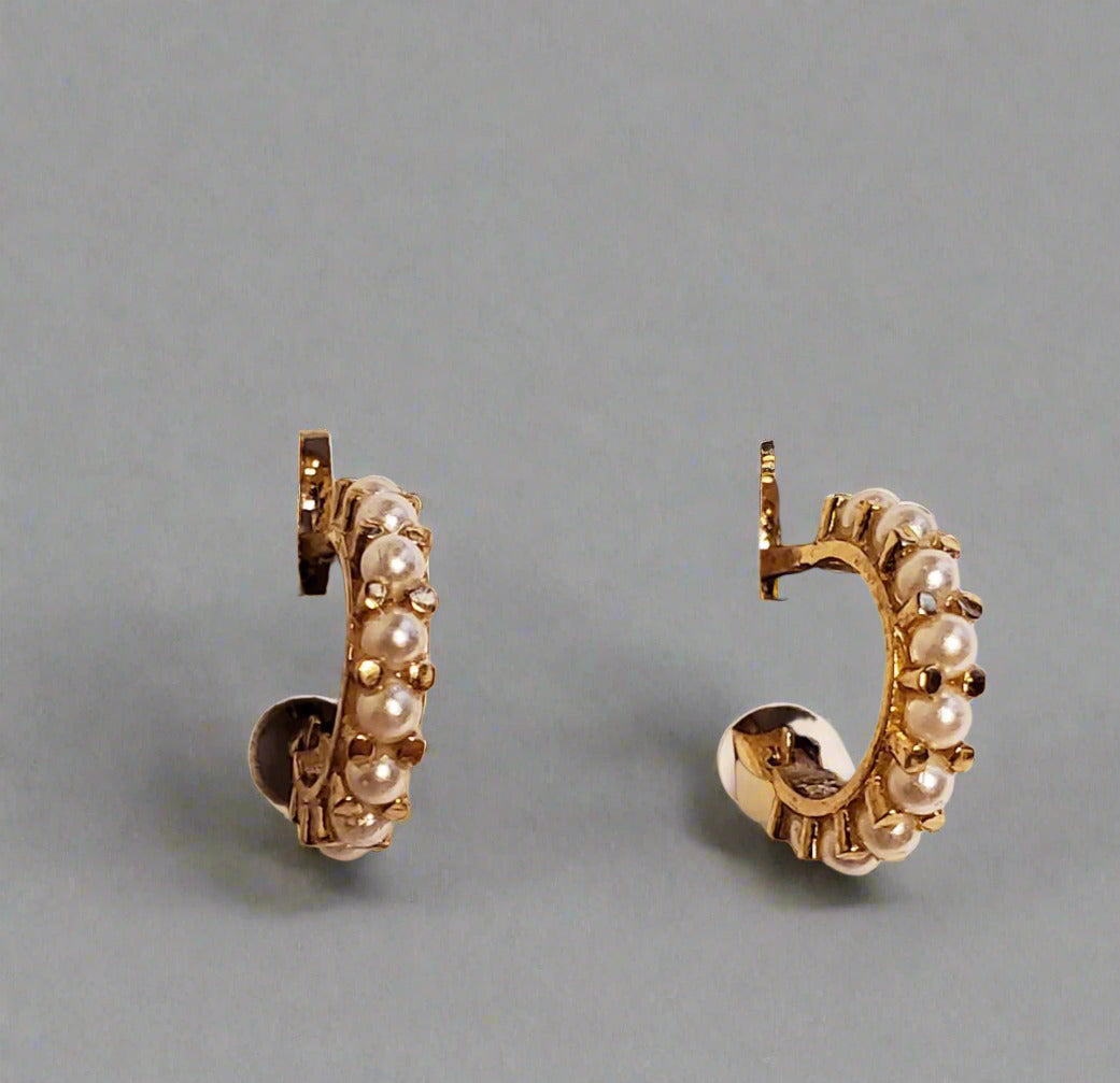 14 KT Half Hoop with locking back