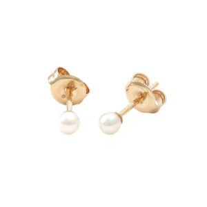 14 KT Child's Akoya pearl 3.5 mm. clutch back boxed made in hong kongt