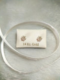 14 KT Prong Set flower Pearl bead set in 5 prong flower