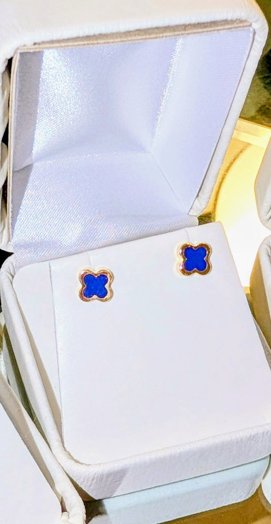 14 KT Dark Blue Clover 5mm. gold screw back earrings