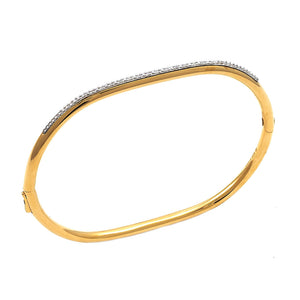 Modern Bangle with diamonds