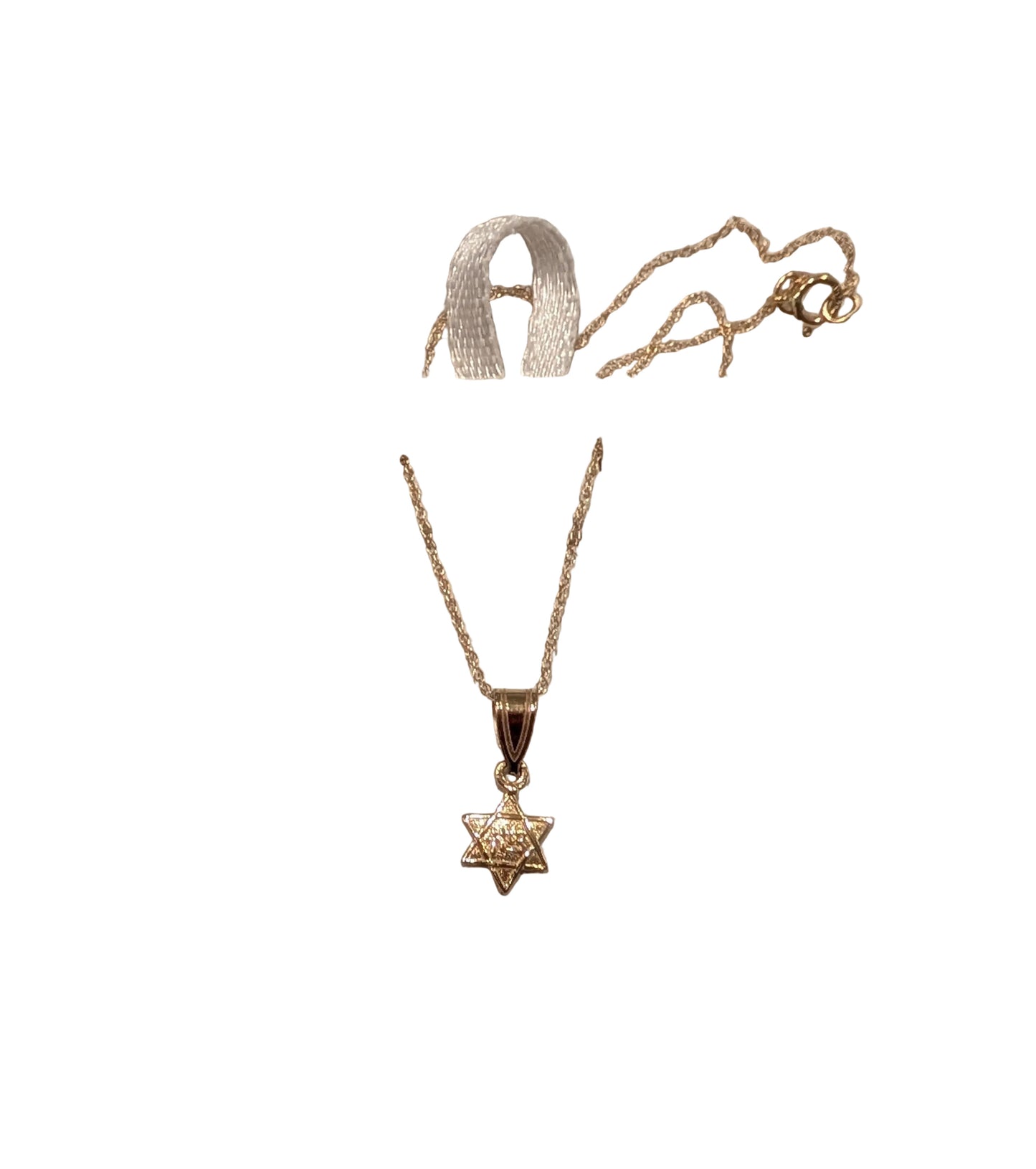 14 KT Tiny star of david with hebrew ZION in the center on a  chain. 