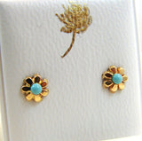 14 KT Daisy turquoise bead center 4mm. width screw earrings made in Spain.ck ear