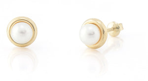 14 KT Toddler Pearl 4mm. saucer screw back earring