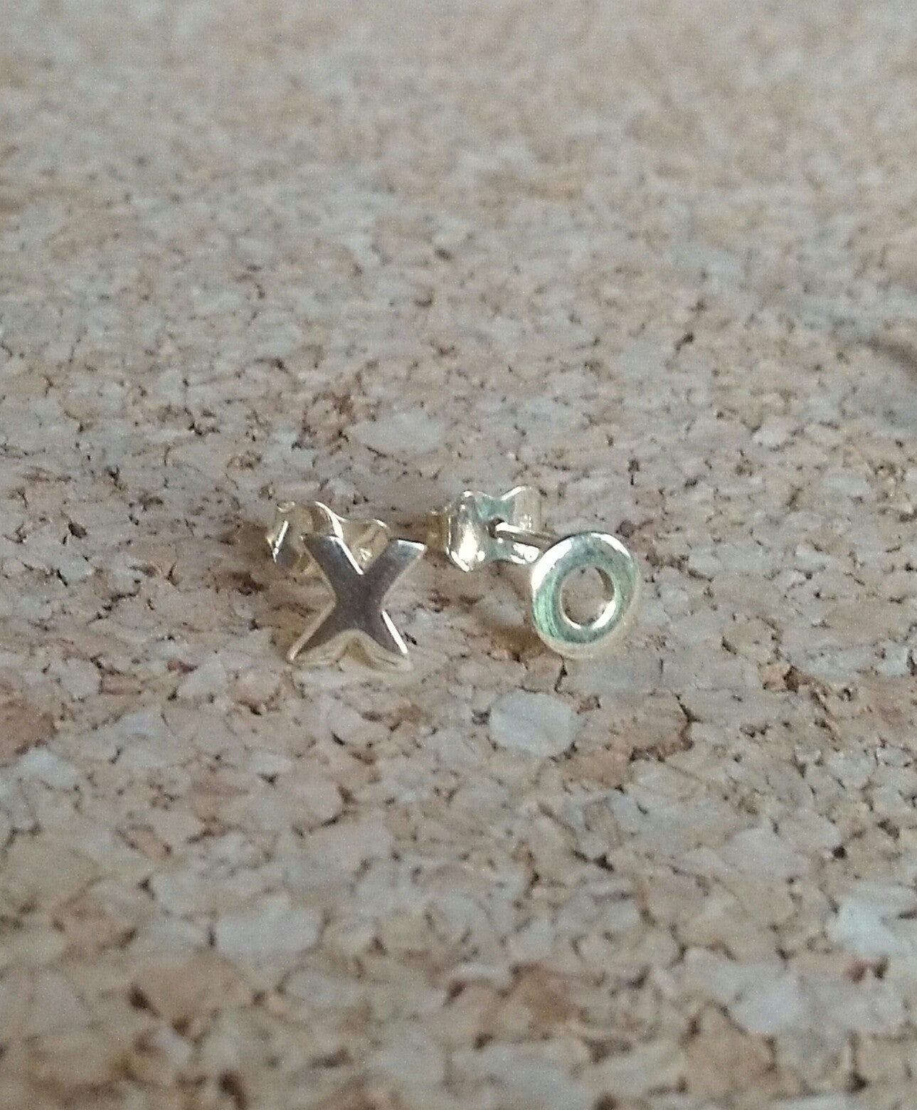 14KT Girl's XO post clutch back Earrings