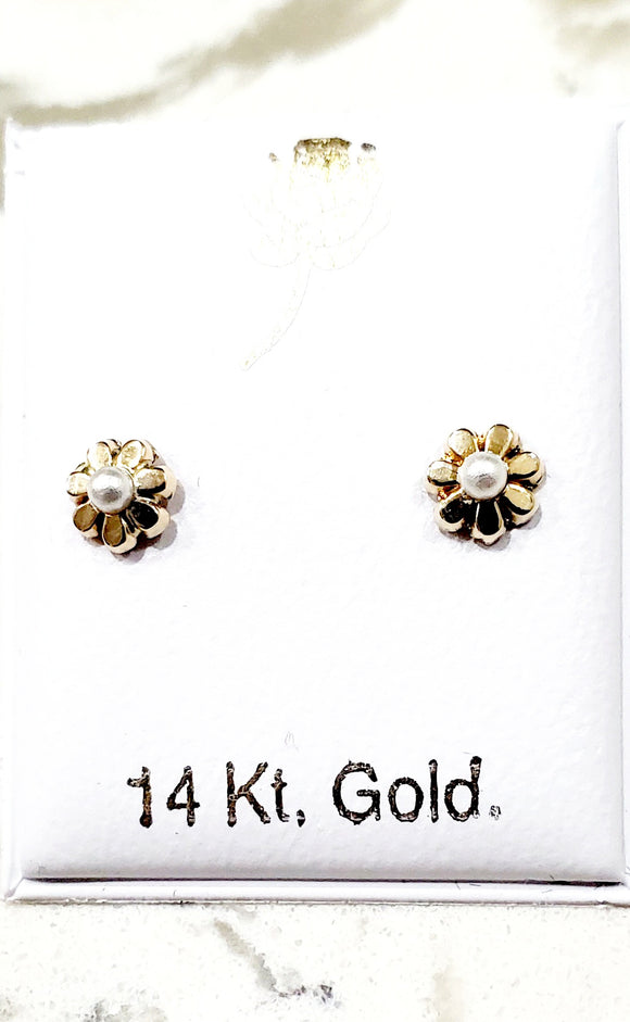 14 KT Baby Pearl bead daisy screw back earrings